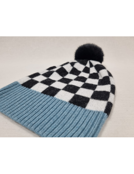 GORROS ORIGINALES DE MUJER EN LANA CON CUADROS