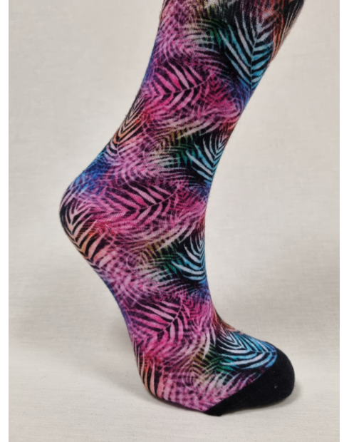 CALCETINES DIFERENTES DE MUJER EN...