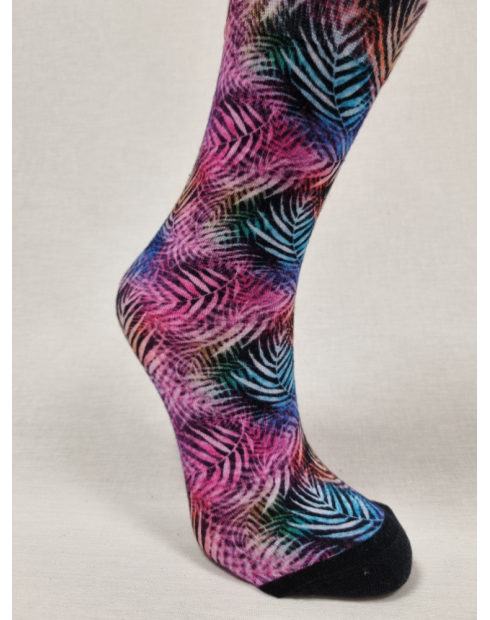 CALCETINES DIFERENTES DE MUJER EN...