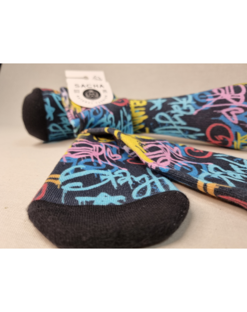 DIVERTIDOS CALCETINES GRAFFITI LETRAS...