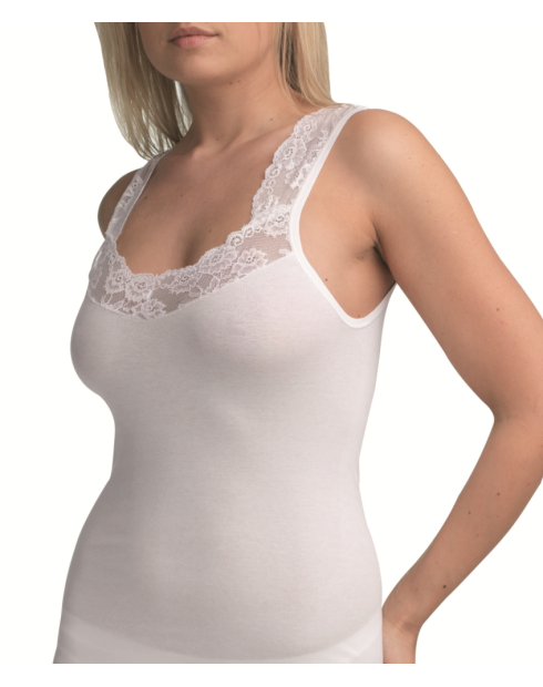 CAMISETA MUJER TIRANTE CON PUNTILLA
