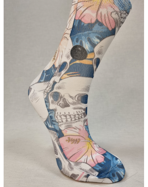CALCETINES INFORMALES DE MUJER CON CALAVERAS DIVERTIDAS