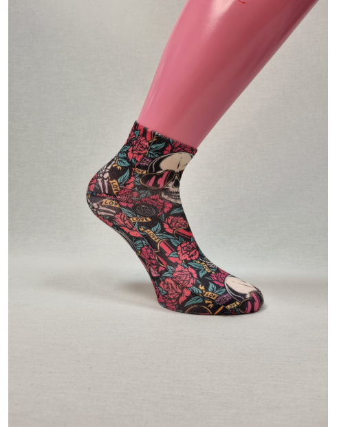 CALCETINES INFORMALES TOBILLEROS DE HOMBRE CON CALAVERAS ENAMORADAS