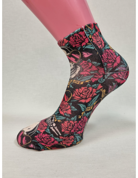 CALCETINES INFORMALES TOBILLEROS DE HOMBRE CON CALAVERAS ENAMORADAS
