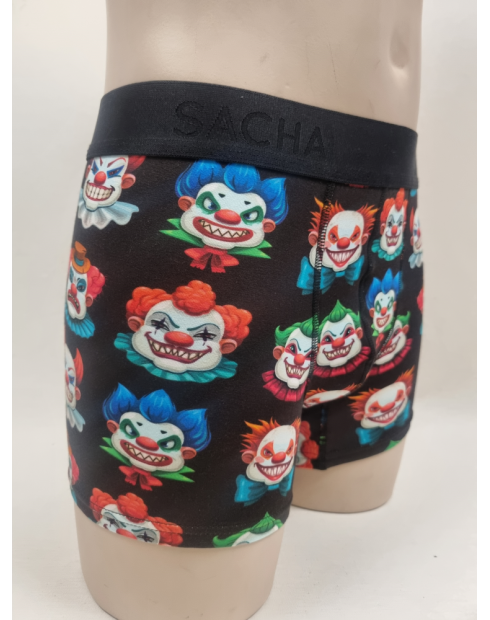 BOXER ATREVIDO DE HOMBRE CON PAYASO...