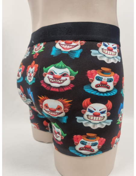 BOXER ATREVIDO DE HOMBRE CON PAYASO FELIZ