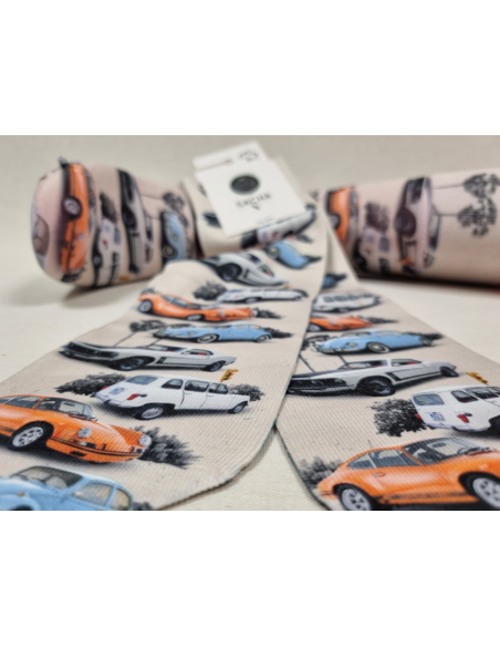 CALCERTINES DISEÑO UNICO DE HOMBRE CON COCHES ANTIGUOS