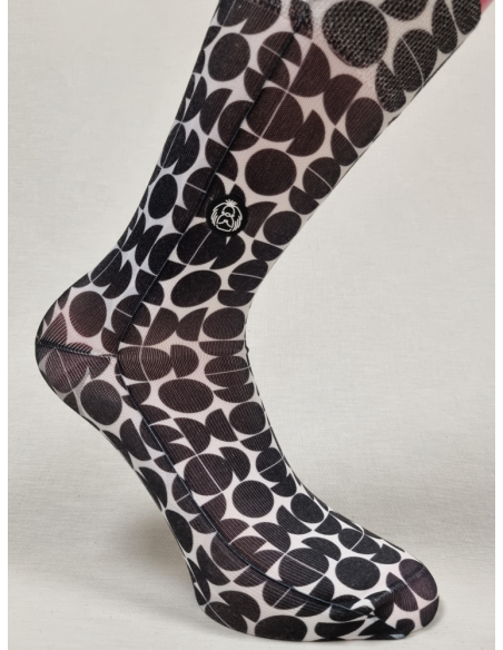 CALCETINES SIMPÁTICOS DE HOMBRE BLANCO Y NEGRO