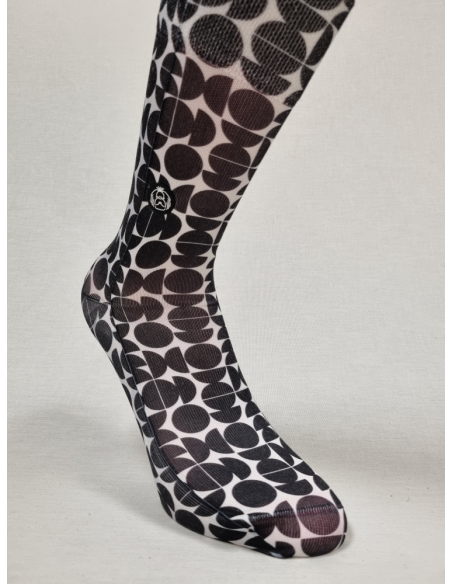 CALCETINES SIMPÁTICOS DE HOMBRE BLANCO Y NEGRO