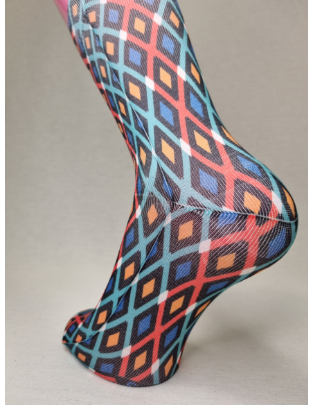 CALCETINES DIFERENTES CON ROMBOS PARA HOMBRE