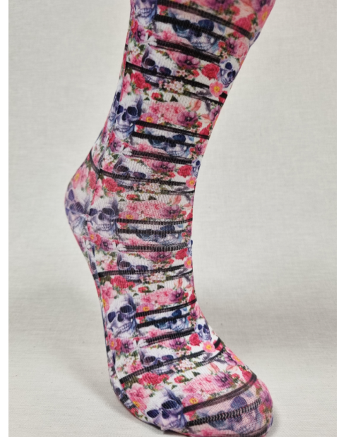 CALCETINES DIFERENTES DE MUJER CON...