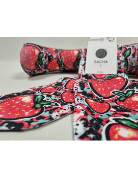 CALCETINES ORIGINALES DE MUJER CON FRESAS