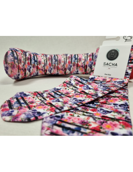 CALCETINES DIFERENTES DE MUJER CON CALAVERAS