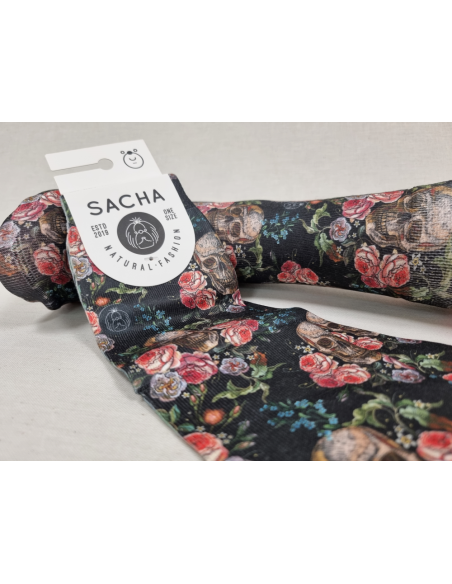 CALCETINES DE MUJER CON CALAVERAS Y ROSAS