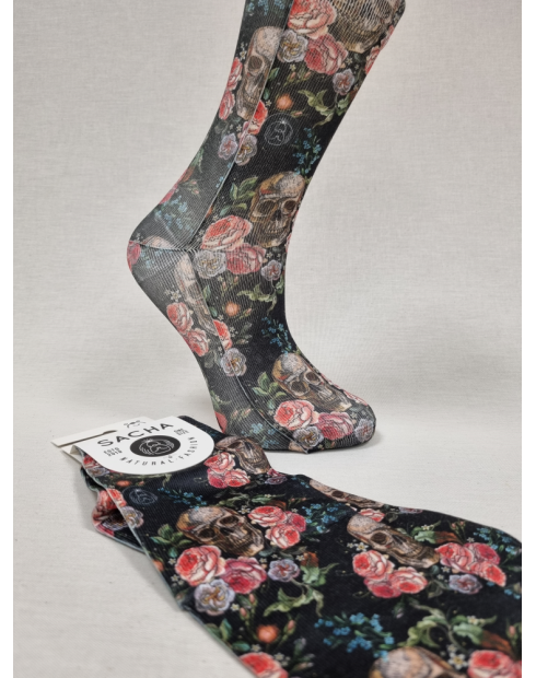 CALCETINES DE MUJER CON CALAVERAS Y...