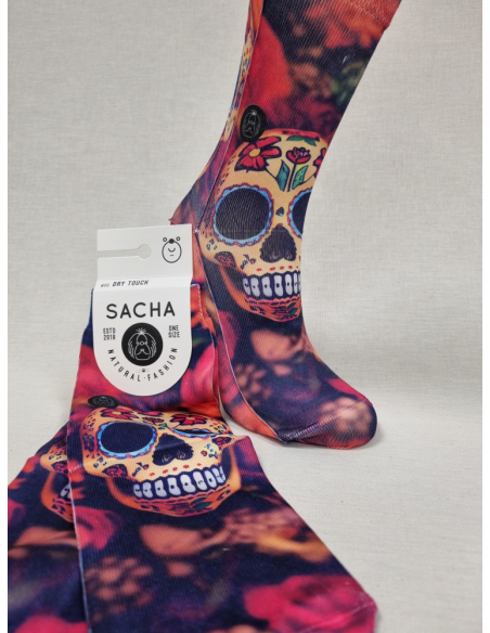 CALCETINES DIFERENTES DE MUJER CON CALAVERAS