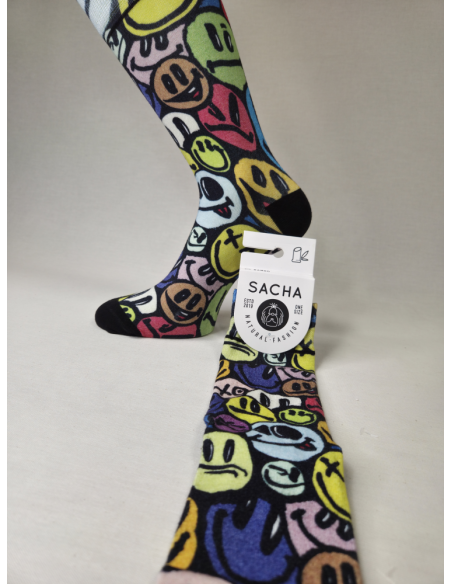 CALCETINES ALUCINANTES DE HOMBRE EN BAMBU CON EMOJIS DIVERTIDOS.