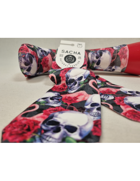 CALCETINES INFORMALES DE MUJER CON CALAVERAS Y CISNES