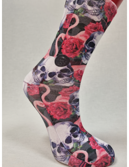 CALCETINES INFORMALES DE MUJER CON CALAVERAS Y CISNES
