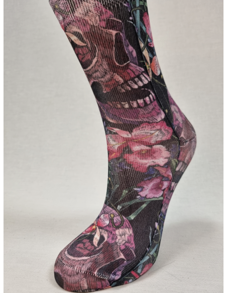 CALCETINES ORIGINALES DE MUJER CON CALAVERAS Y FLORES