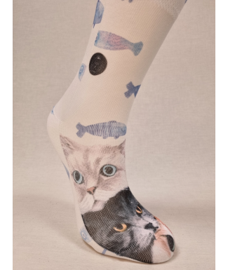 CALCETINES DISTINTOS DE...