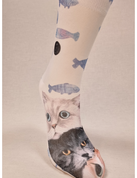 CALCETINES DISTINTOS DE MUJER CON LINDOS GATITOS