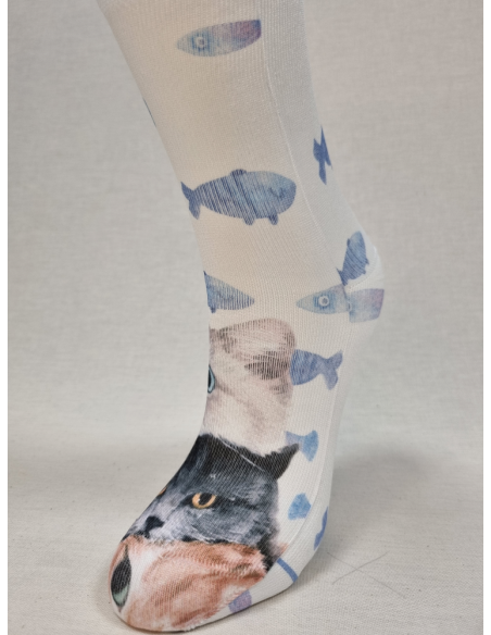 CALCETINES DISTINTOS DE MUJER CON LINDOS GATITOS