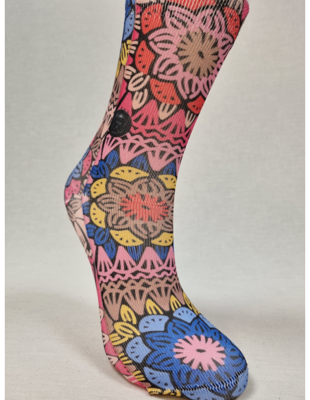 CALCETINES ORIGINALES DE MUJER CON DISEÑO CROCHET