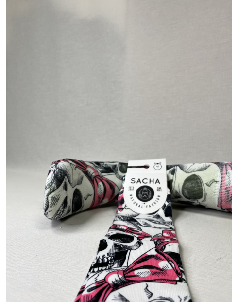 CALCETIN ATREVIDO DE MUJER CALAVERAS...