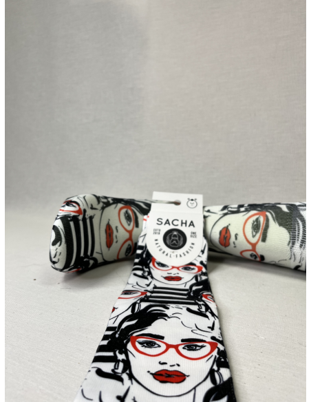 CALCETINES GRACIOSOS DE MUJER CON FASHION PORTRAIT.