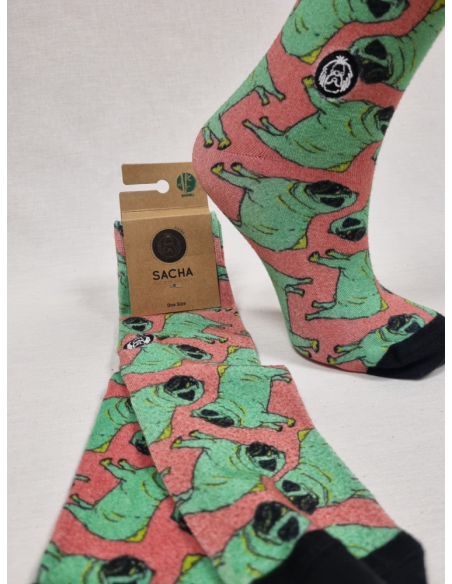 CALCETINES COMODOS DE MUJER BAMBU CON BULLDOG VERDE.