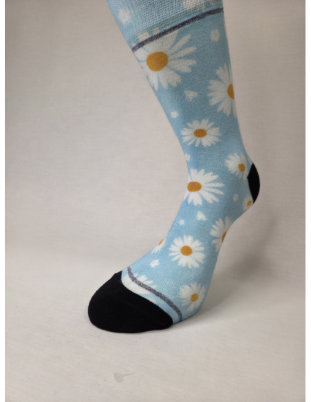 CALCETINES ORIGINALES DE MUJER EN BAMBU CON MARGARITAS.