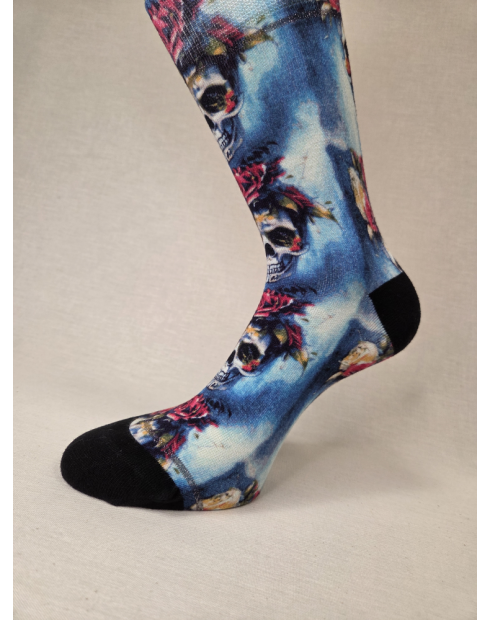 CALCETINES DISTINTOS DE MUJER EN...