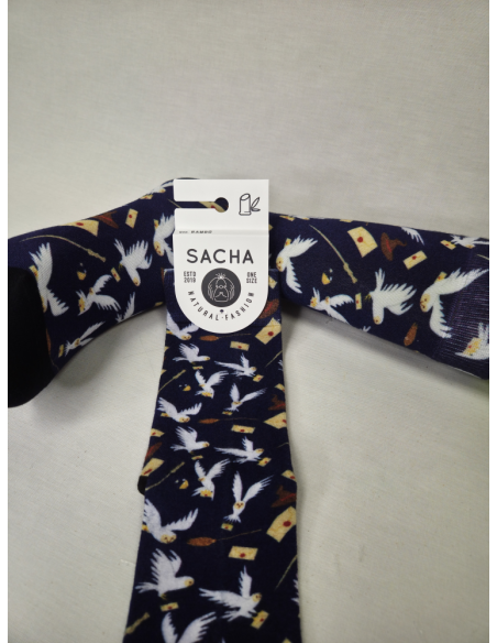 CALCETINES ATREVIDOS DE MUJER EN BAMBU CON PALOMAS BLANCAS.