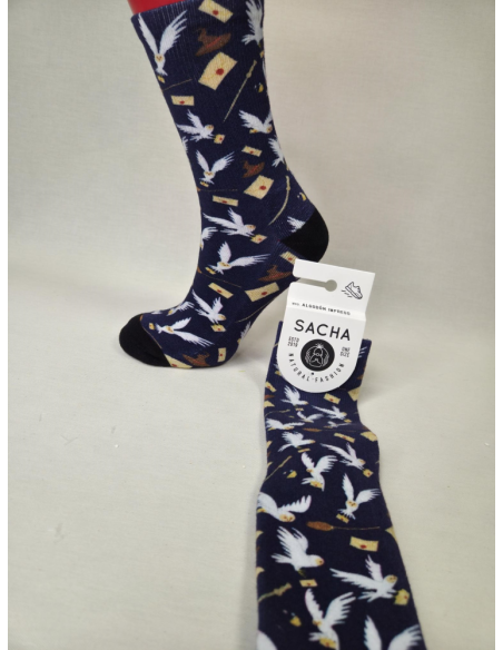 CALCETIN DIFERENTE DE ALGODON CON PALOMAS Y CARTAS