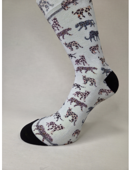 CALCETINES DIVERTIDOS DE MUJER DE BAMBU CON PANTERAS.