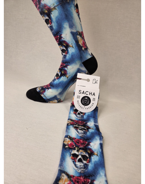 CALCETINES DISTINTOS DE MUJER EN...