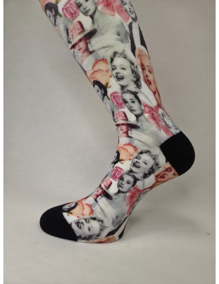 CALCETINES ATREVIDOS DE MUJER EN BAMBU CON GRANDES ICONOS DEL CINE CLASICO.